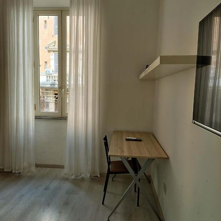 Vivirome - 2 Bedrooms Apartment - San Giovanni Zewnętrze zdjęcie